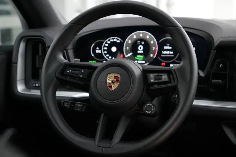 Porsche Cayenne din 2024 cu 16.000 km - oferta POR174331 - foto 24