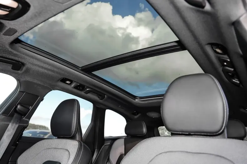 Volvo XC60 din 2023 cu 16.129 km - oferta VOL174334 - foto 13