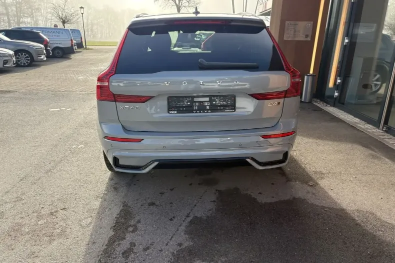 Volvo XC60 din 2023 cu 32.500 km - oferta VOL174335 - foto 5