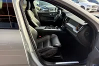 Volvo XC60 din 2023 cu 32.500 km - oferta VOL174335 - foto 8