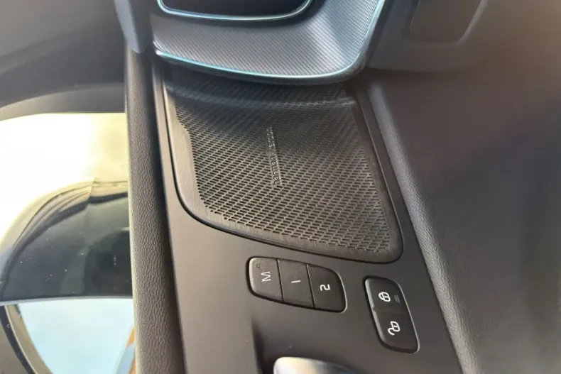 Volvo XC60 din 2023 cu 32.500 km - oferta VOL174335 - foto 15