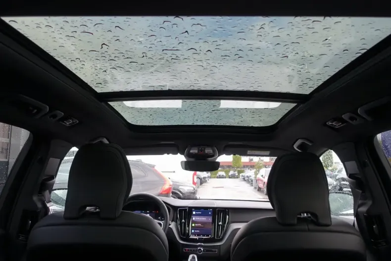 Volvo XC60 din 2025 cu 28.920 km - oferta VOL174336 - foto 21