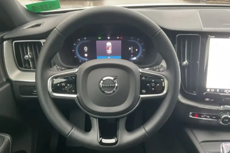 Volvo XC60 din 2024 cu 12.800 km - oferta VOL174337 - foto 14