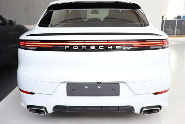 Porsche Cayenne din 2026 cu 90 km - oferta POR174338 - foto 7