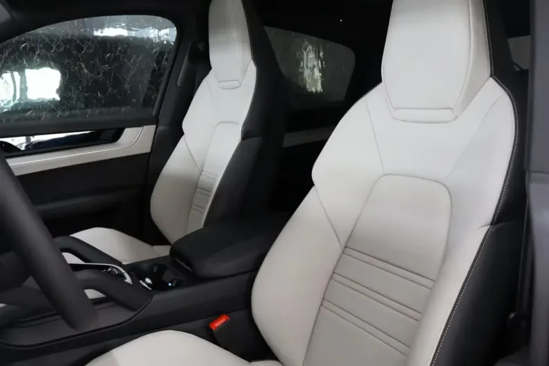 Porsche Cayenne din 2026 cu 90 km - oferta POR174338 - foto 15