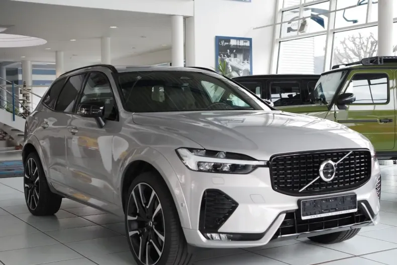 Volvo XC60 din 2022 cu 22.470 km - oferta VOL174339 - foto 3