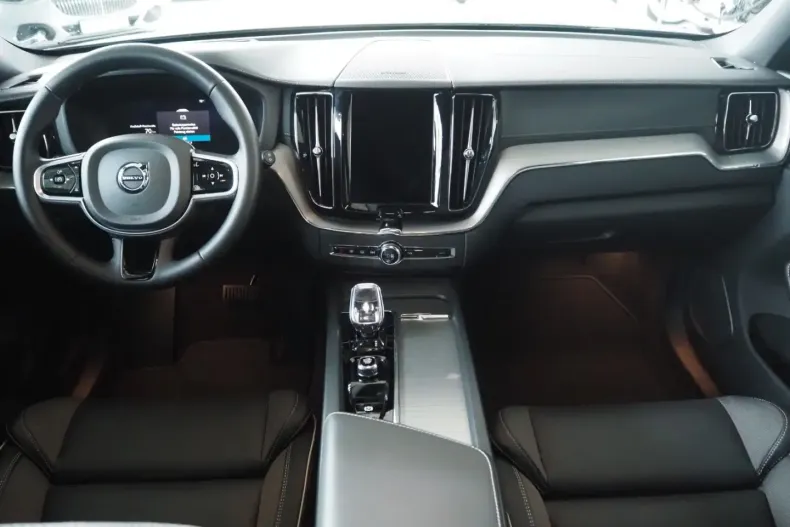 Volvo XC60 din 2022 cu 22.470 km - oferta VOL174339 - foto 28