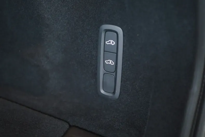 Volvo XC60 din 2024 cu 17.100 km - oferta VOL174340 - foto 22