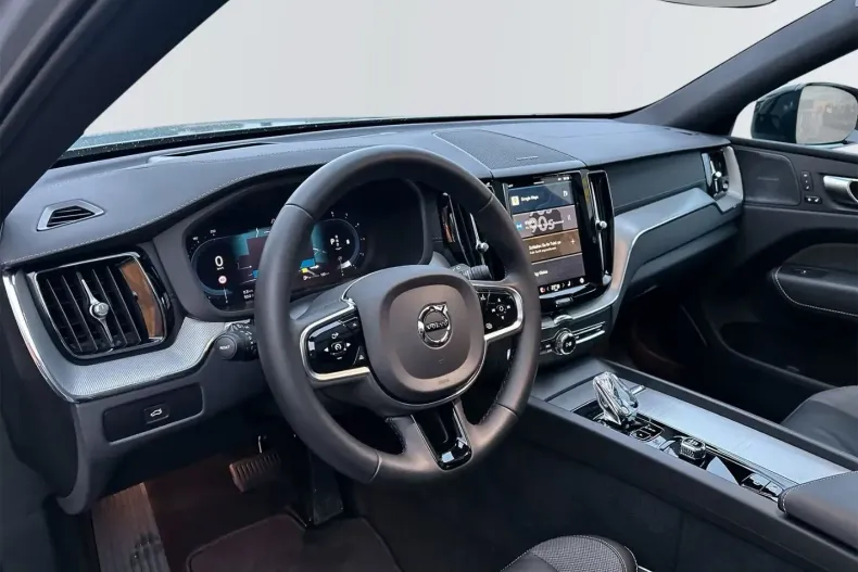 Volvo XC60 din 2023 cu 38.000 km - oferta VOL174341 - foto 14