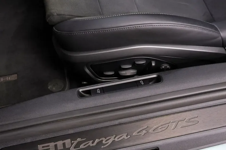 Porsche 992 din 2024 cu 9.500 km - oferta POR174365 - foto 11