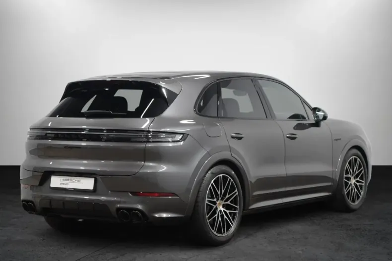 Porsche Cayenne din 2024 cu 9.050 km - oferta POR174366 - foto 4