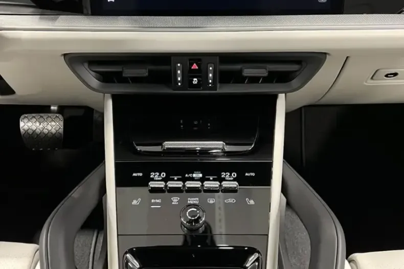 Porsche Cayenne din 2024 cu 9.050 km - oferta POR174366 - foto 14