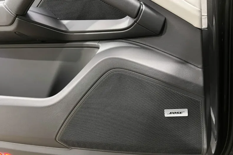 Porsche Cayenne din 2024 cu 9.050 km - oferta POR174366 - foto 18