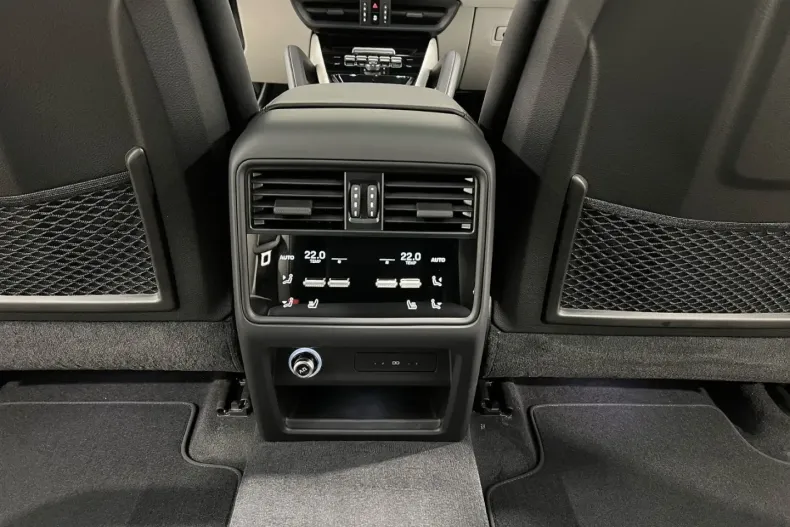 Porsche Cayenne din 2024 cu 9.050 km - oferta POR174366 - foto 20