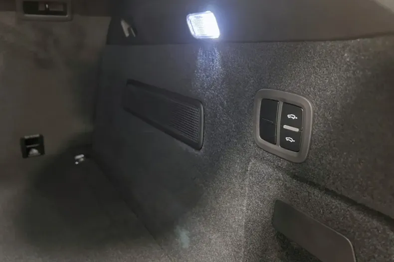 Porsche Cayenne din 2024 cu 9.050 km - oferta POR174366 - foto 24