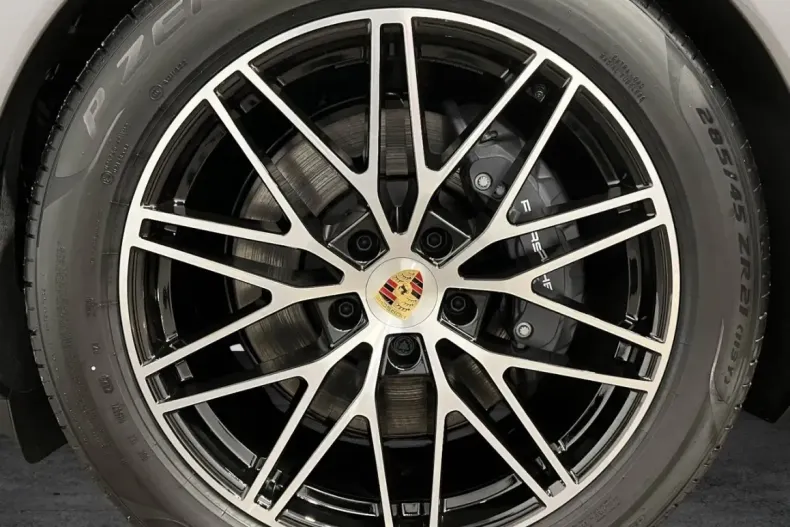 Porsche Cayenne din 2024 cu 9.050 km - oferta POR174366 - foto 26