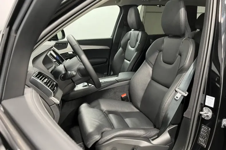 Volvo XC90 din 2023 cu 32.000 km - oferta VOL174368 - foto 10