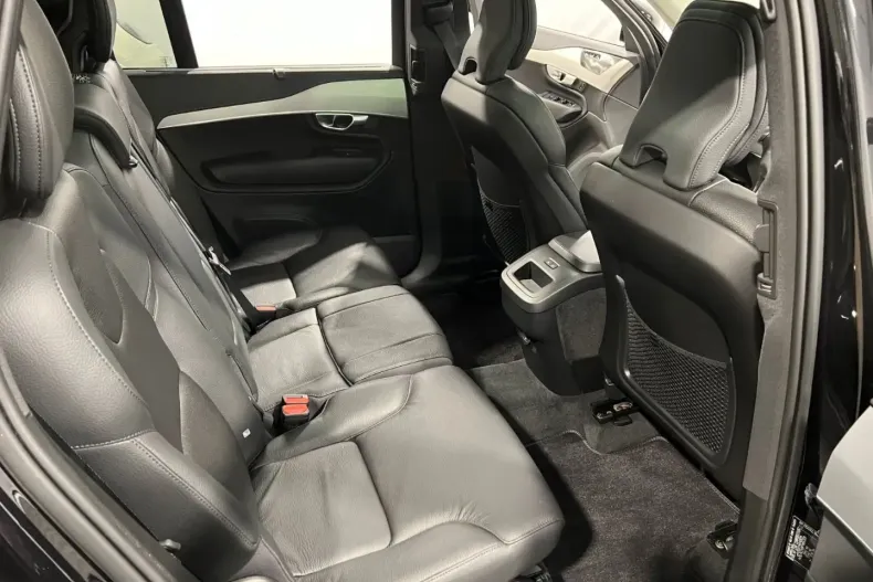 Volvo XC90 din 2023 cu 32.000 km - oferta VOL174368 - foto 13