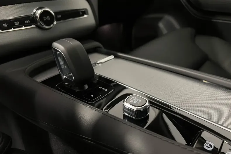 Volvo XC90 din 2023 cu 32.000 km - oferta VOL174368 - foto 21