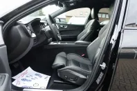 Volvo XC60 din 2025 cu 22.330 km - oferta VOL174381 - foto 8