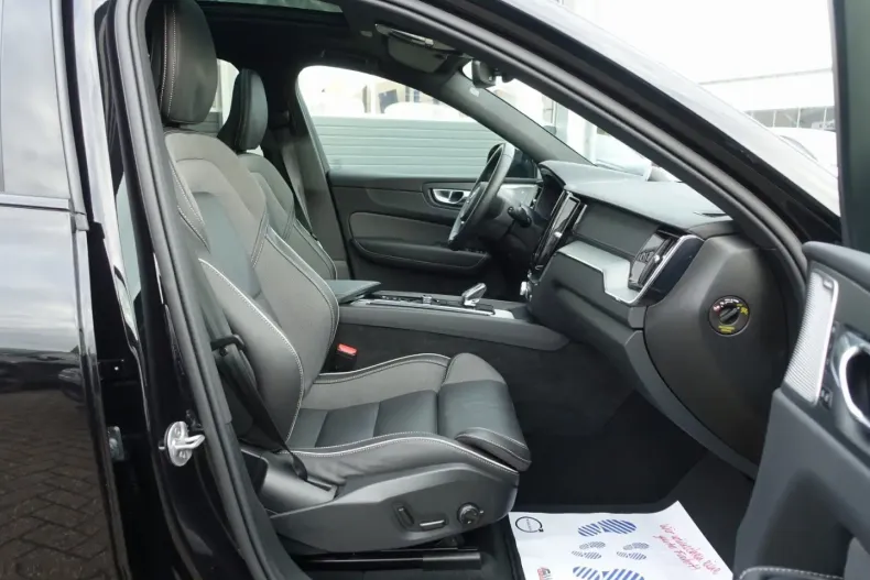 Volvo XC60 din 2025 cu 22.330 km - oferta VOL174381 - foto 17