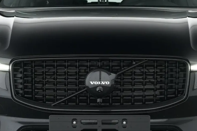 Volvo XC60 din 2025 cu 23.233 km - oferta VOL174386 - foto 4