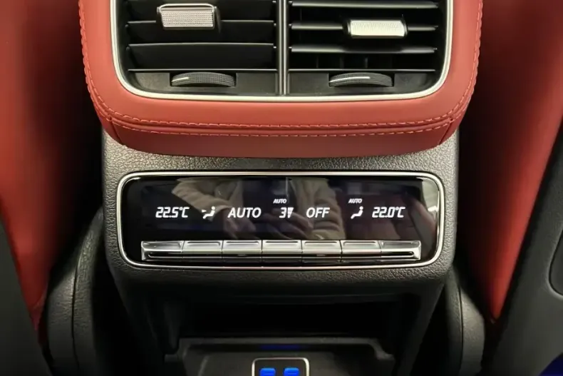 Mercedes-Benz GLE 53 AMG din 2026 cu 35 km - oferta MER174392 - foto 29