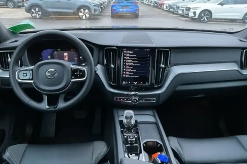 Volvo XC60 din 2022 cu 48.000 km - oferta VOL174393 - foto 2