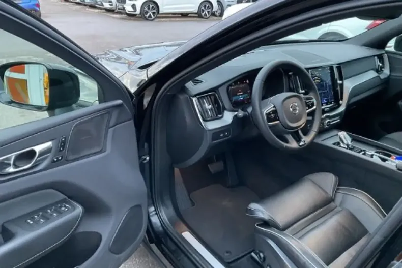 Volvo XC60 din 2022 cu 48.000 km - oferta VOL174393 - foto 13