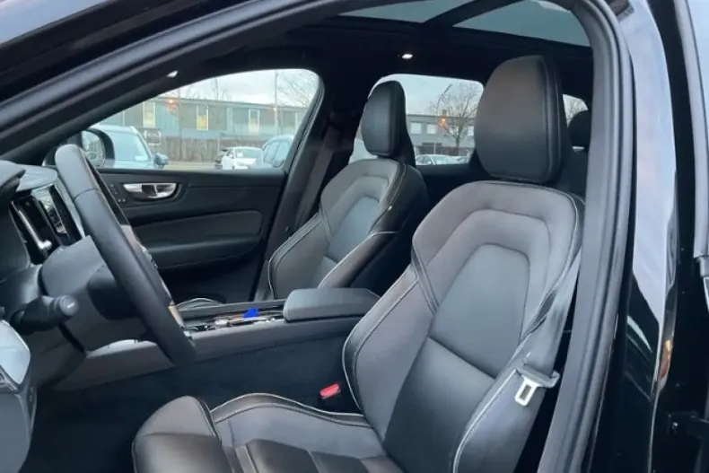 Volvo XC60 din 2022 cu 48.000 km - oferta VOL174393 - foto 14