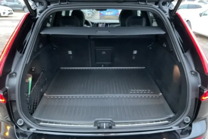 Volvo XC60 din 2022 cu 48.000 km - oferta VOL174393 - foto 19