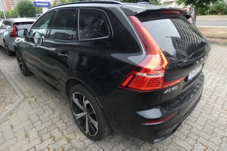 Volvo XC60 din 2023 cu 41.000 km - oferta VOL174394 - foto 4