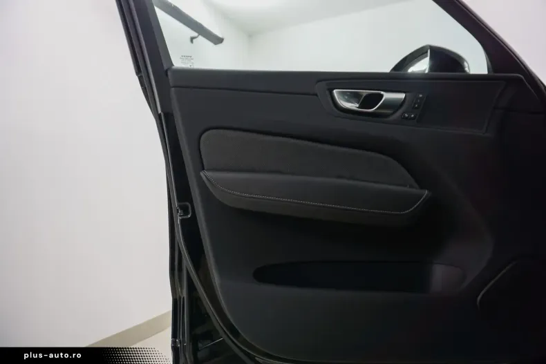 Volvo XC60 din 2024 cu 29.985 km - oferta VOL174396 - foto 18