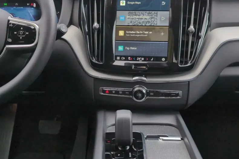 Volvo XC60 din 2023 cu 28.289 km - oferta VOL174399 - foto 9