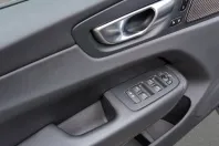 Volvo XC60 din 2023 cu 28.289 km - oferta VOL174399 - foto 10