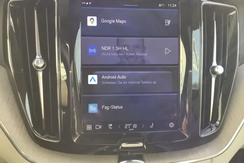 Volvo XC60 din 2022 cu 45.128 km - oferta VOL174400 - foto 22