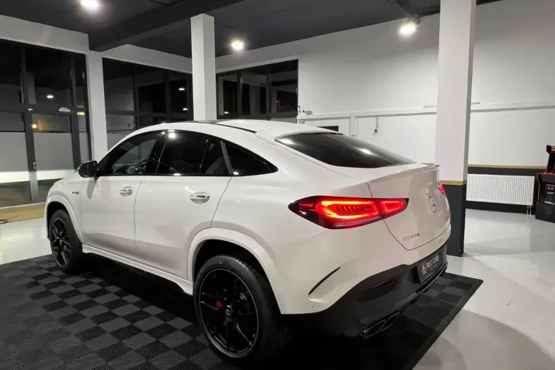 Mercedes-Benz GLE 63 AMG din 2026 cu 50 km - oferta MER174402 - foto 9