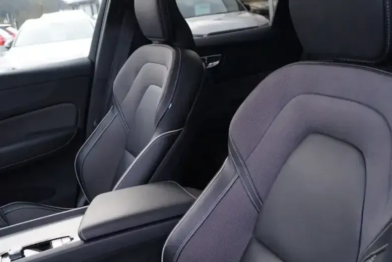 Volvo XC60 din 2022 cu 49.050 km - oferta VOL174403 - foto 7