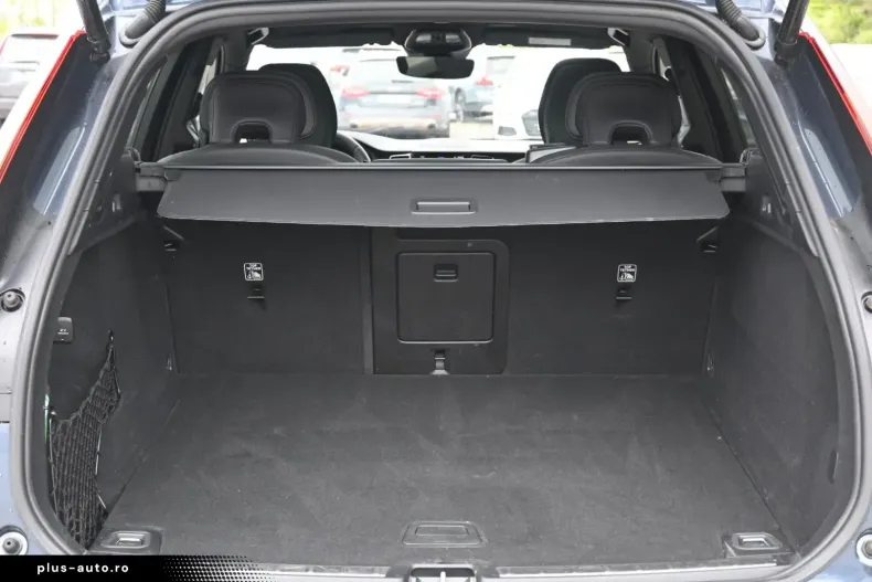 Volvo XC60 din 2024 cu 31.990 km - oferta VOL174409 - foto 6