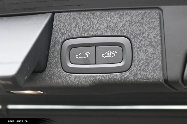 Volvo XC60 din 2024 cu 31.990 km - oferta VOL174409 - foto 7