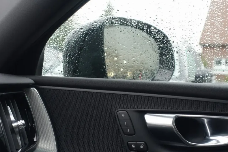 Volvo XC60 din 2025 cu 26.200 km - oferta VOL174411 - foto 14