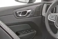 Volvo XC60 din 2025 cu 15.000 km - oferta VOL174414 - foto 5