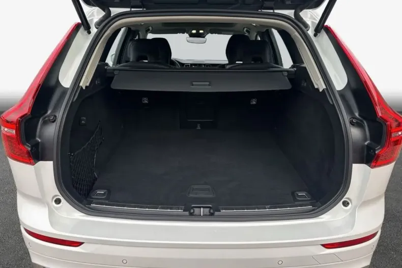 Volvo XC60 din 2022 cu 36.258 km - oferta VOL174415 - foto 8