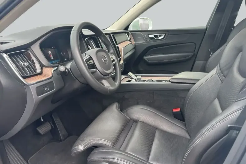 Volvo XC60 din 2022 cu 36.258 km - oferta VOL174415 - foto 9