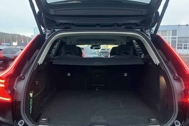 Volvo XC60 din 2025 cu 21.993 km - oferta VOL174416 - foto 5