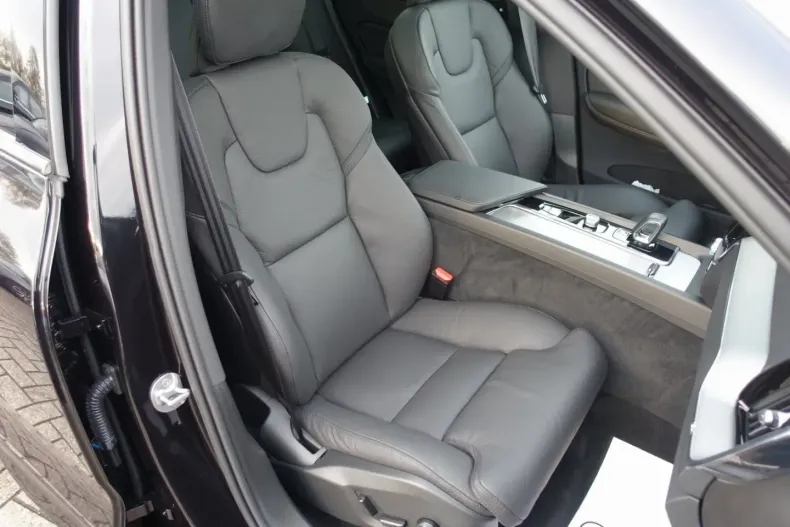 Volvo XC60 din 2025 cu 17.690 km - oferta VOL174421 - foto 8