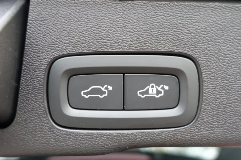 Volvo XC60 din 2025 cu 17.690 km - oferta VOL174421 - foto 28