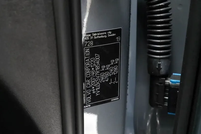 Volvo XC60 din 2023 cu 22.975 km - oferta VOL174424 - foto 10