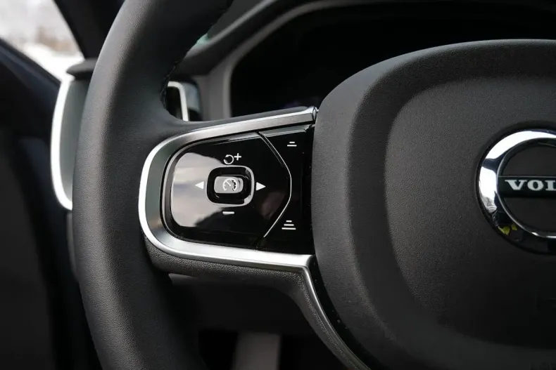 Volvo XC60 din 2023 cu 22.975 km - oferta VOL174424 - foto 28