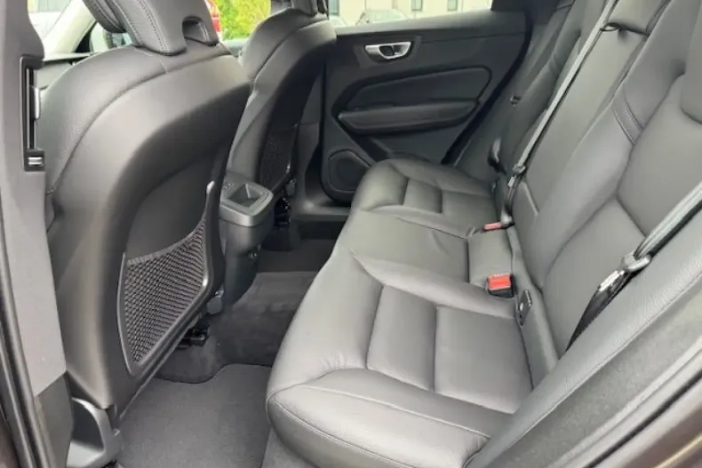 Volvo XC60 din 2024 cu 25.200 km - oferta VOL174427 - foto 10